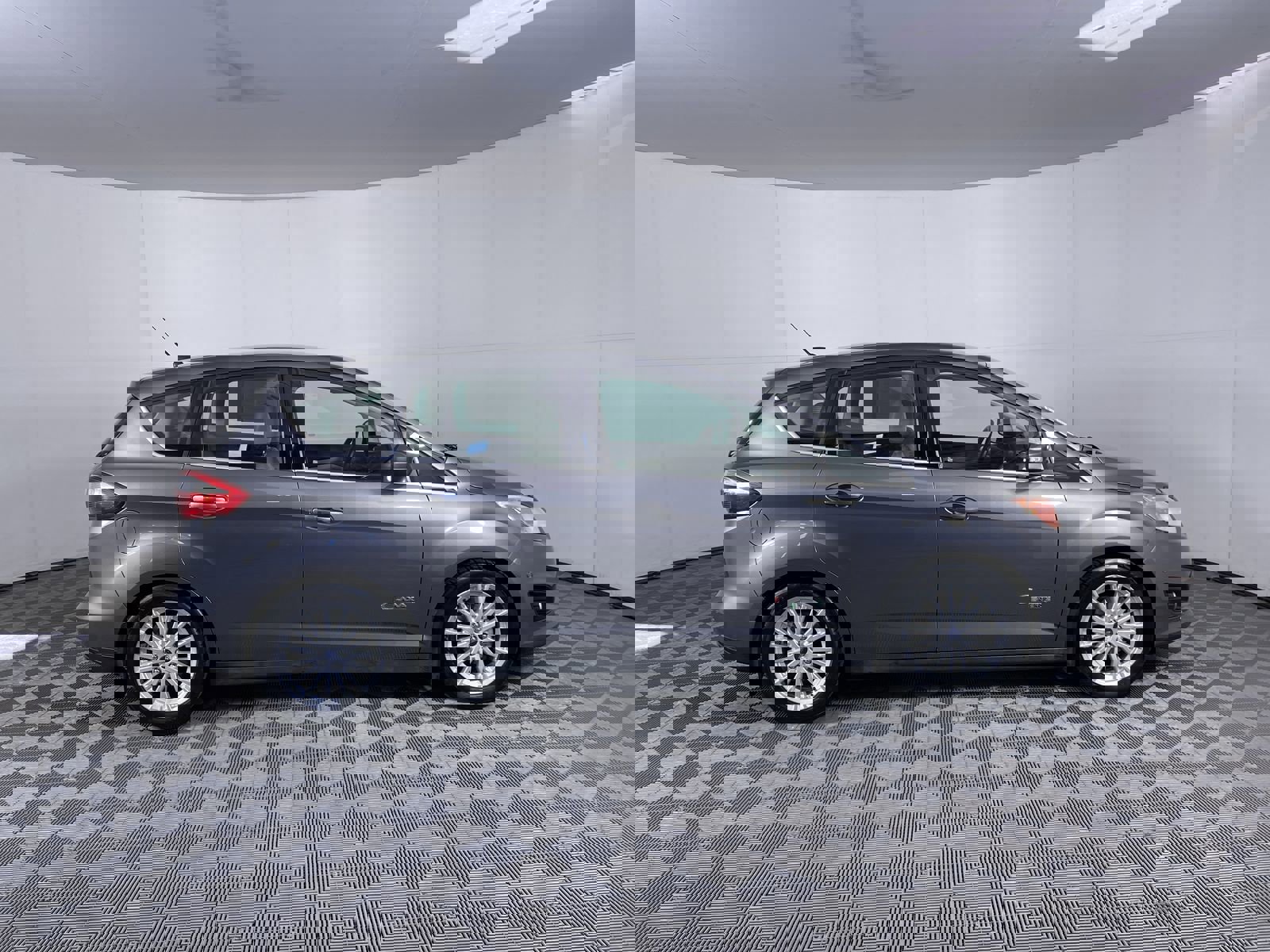 Used 2014 Ford C-MAX Energi SEL w/ Equipment Group 303A image 10