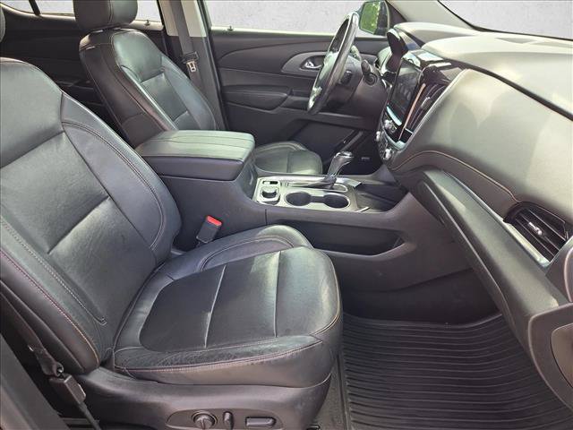 Used 2020 Chevrolet Traverse Premier FWD image 17