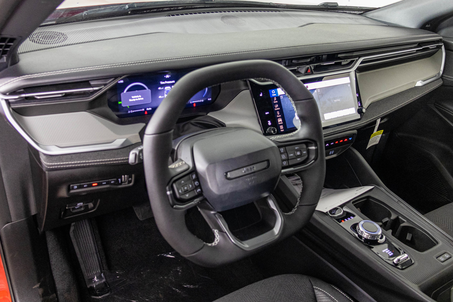 New 2026 Jeep Cherokee Laredo AWD/4WD image 3