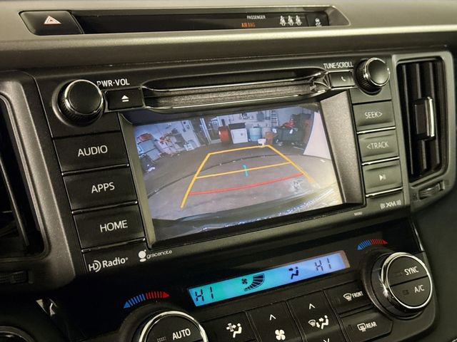 Used 2018 Toyota RAV4 XLE image 29