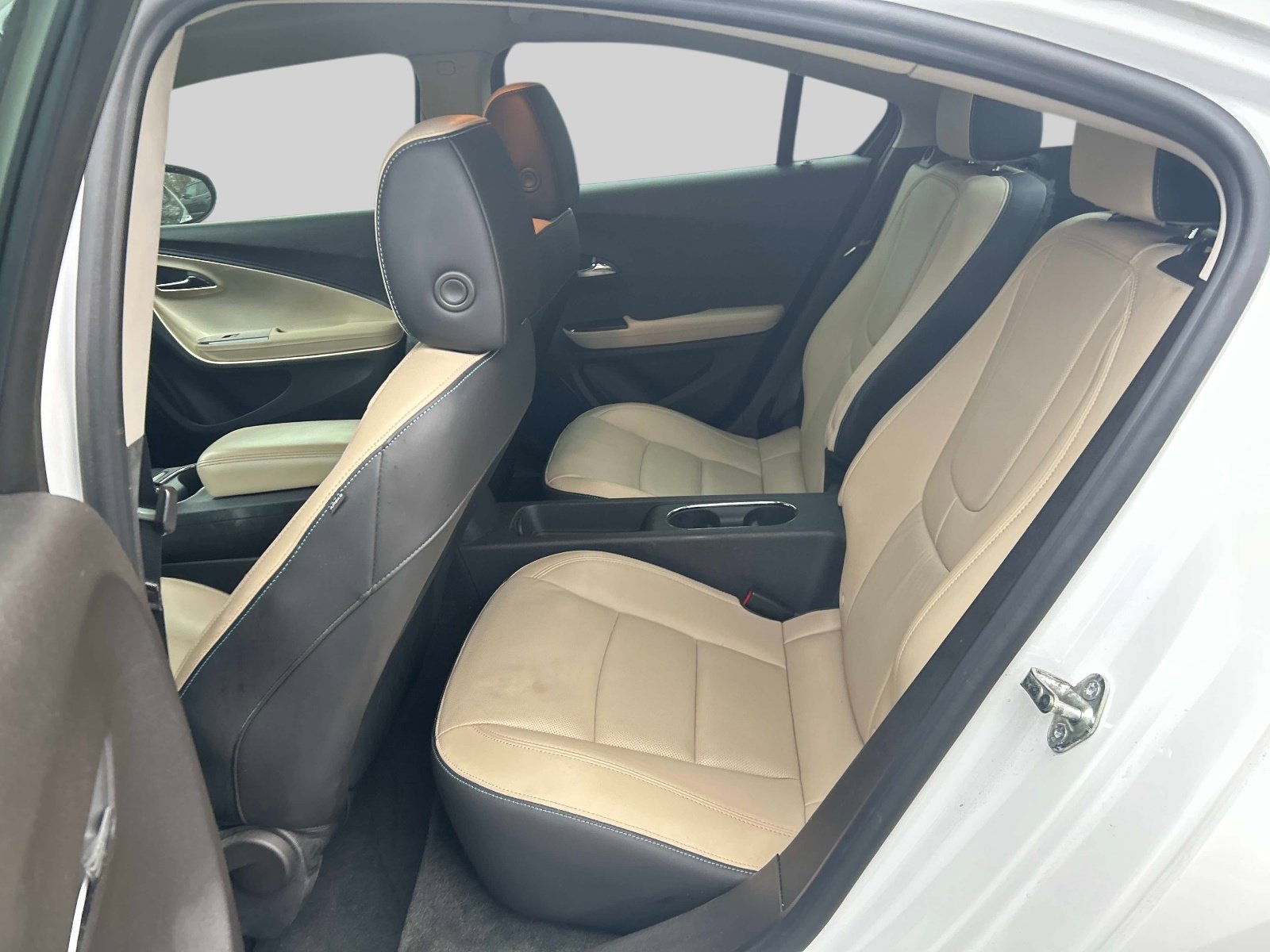 Used 2012 Chevrolet Volt Premium w/ Premium Trim Package image 12