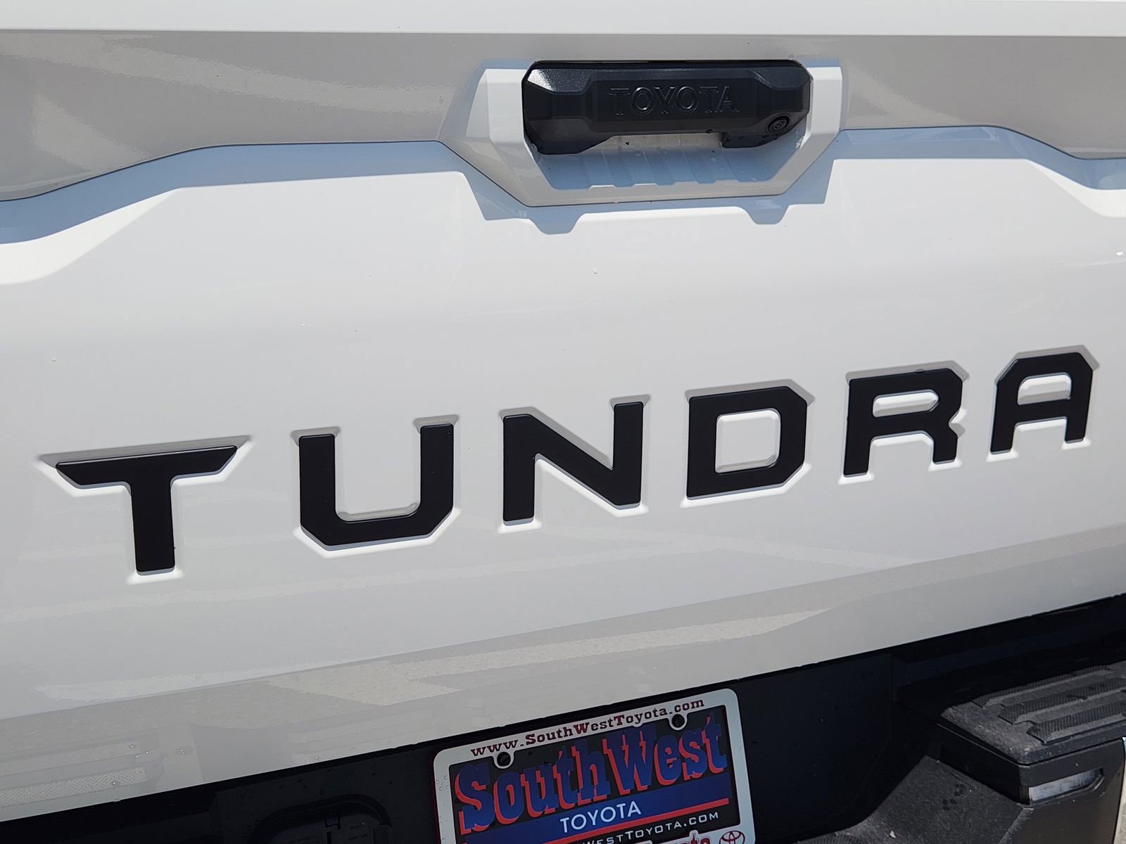 New 2026 Toyota Tundra SR5 w/ TRD Off-Road Premium Package AWD/4WD image 16