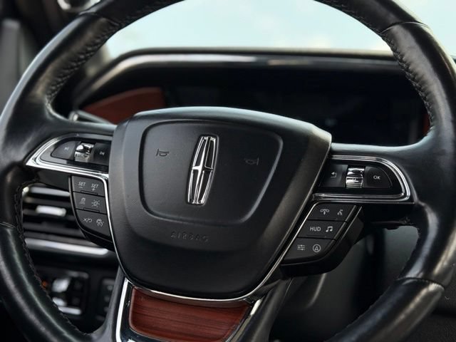 Used 2023 Lincoln Navigator L Reserve AWD/4WD image 9