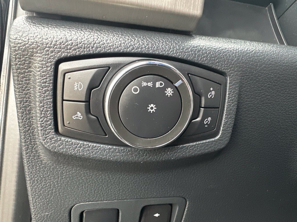 Used 2022 Ford F350 Platinum AWD/4WD image 18