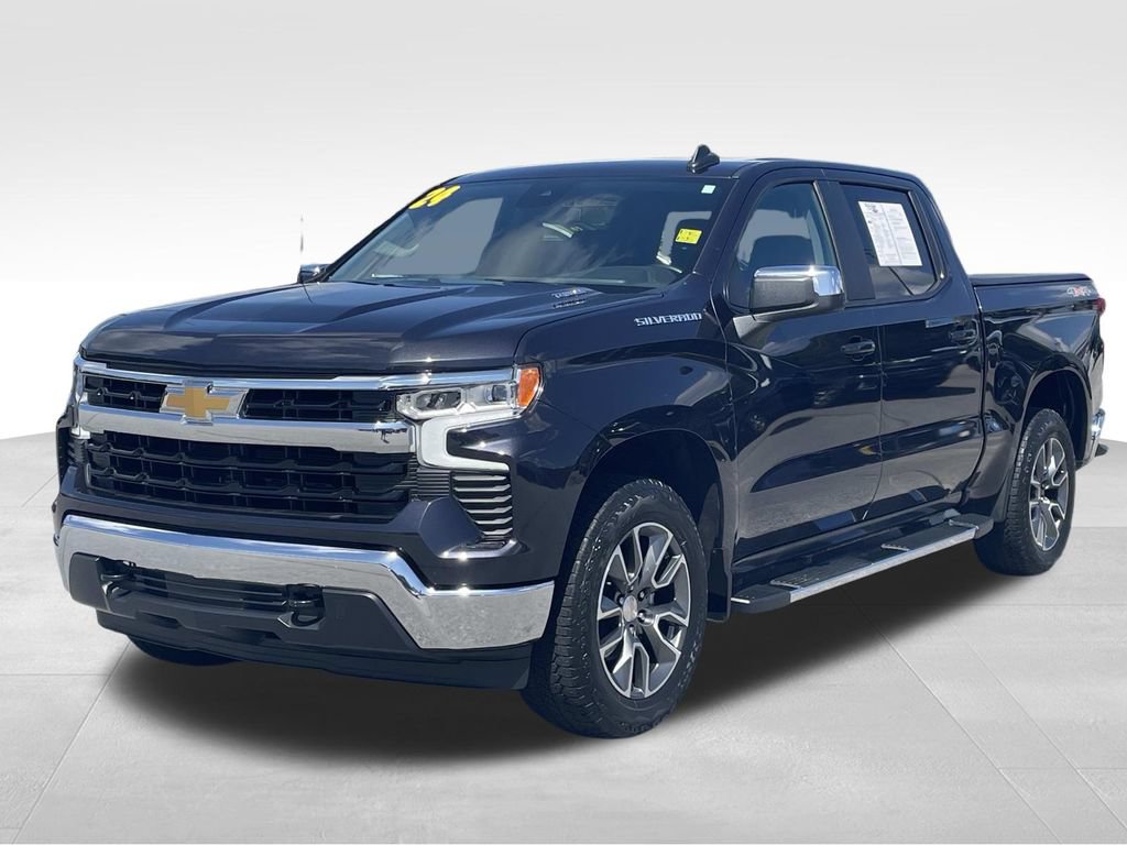 Used 2024 Chevrolet Silverado 1500 LT AWD/4WD image 8