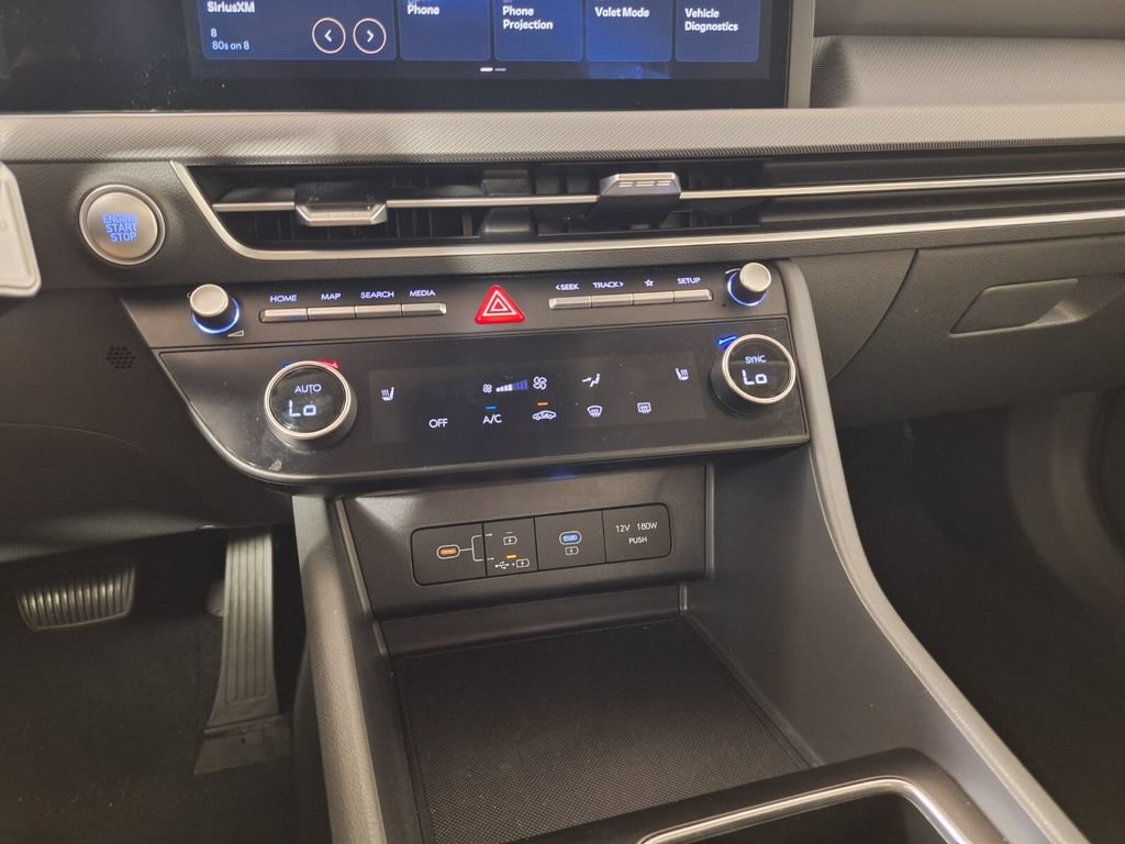 Used 2025 Hyundai Sonata SEL FWD image 13