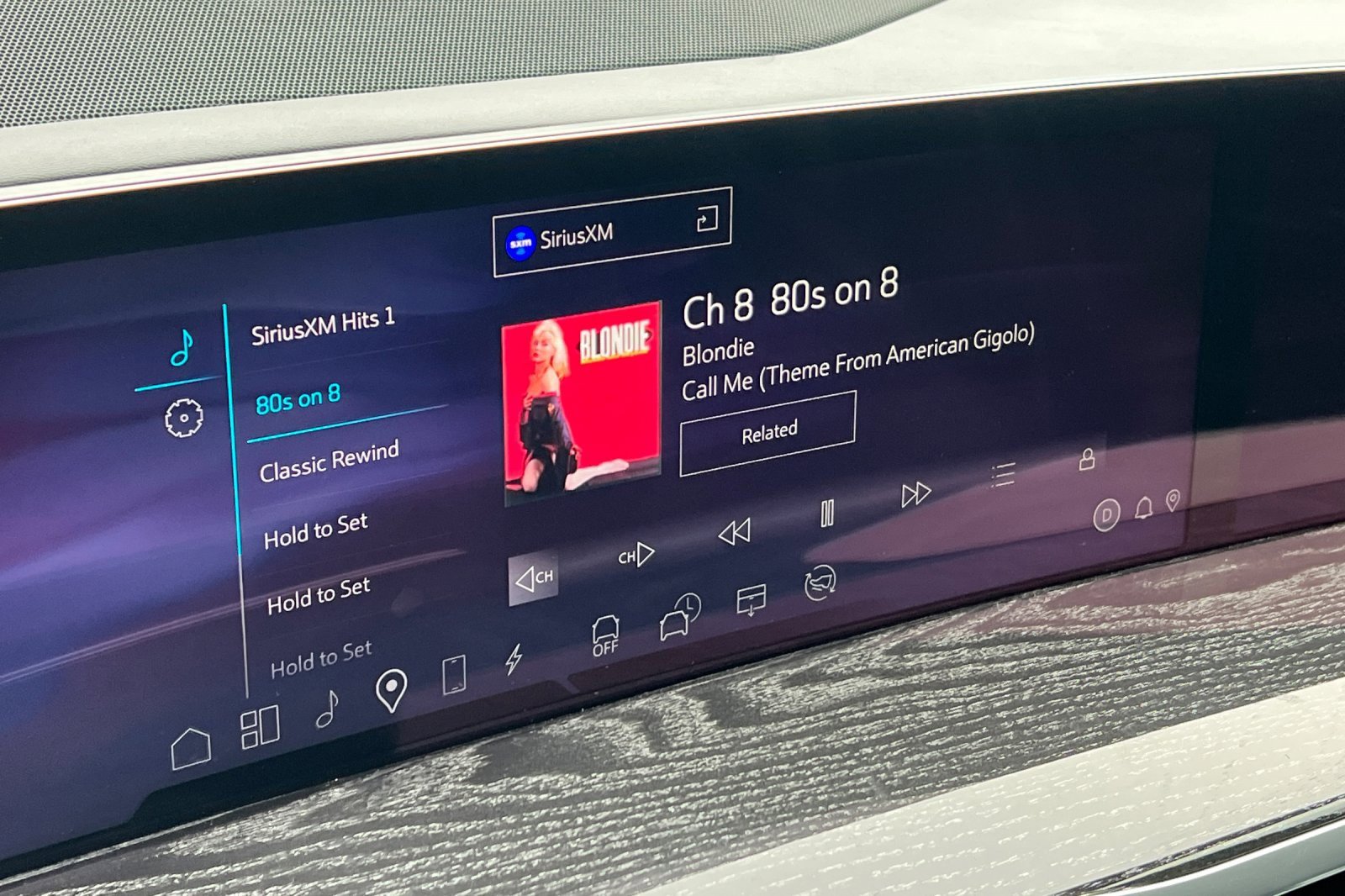 Used 2025 Cadillac Escalade IQ Luxury 1 image 25