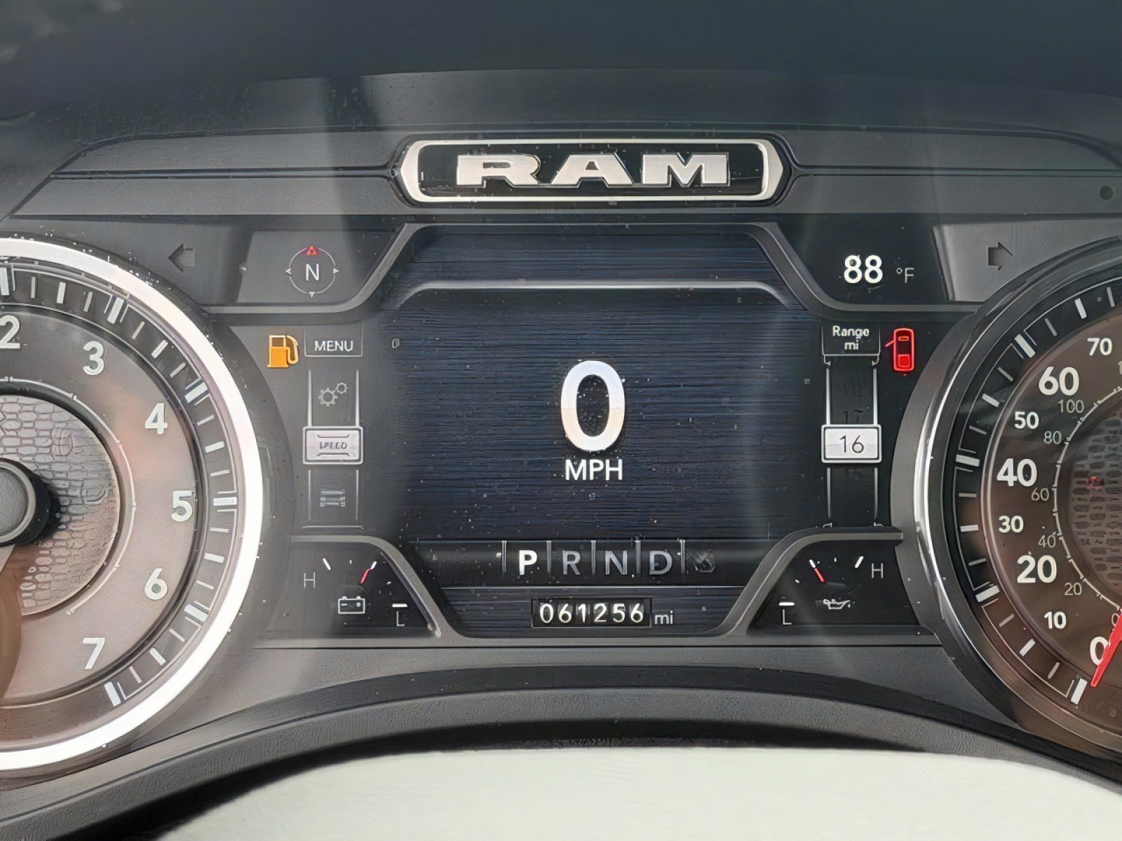 Used 2022 RAM 1500 Laramie AWD/4WD image 23