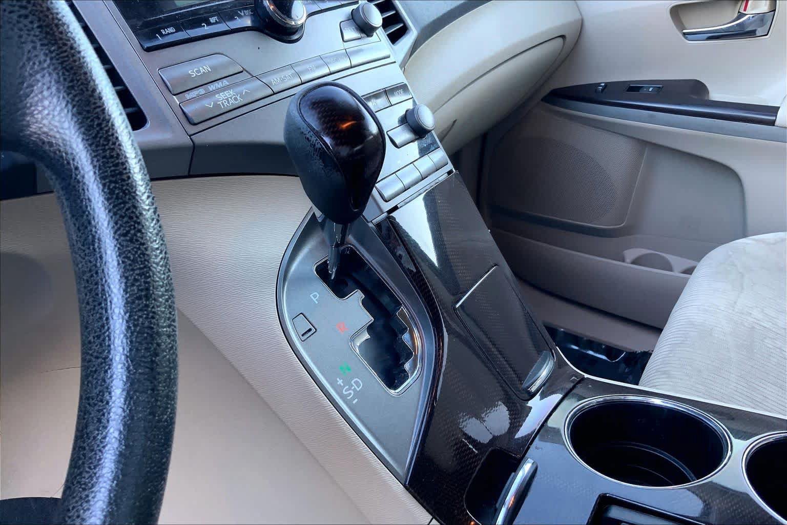 Used 2009 Toyota Venza FWD image 12