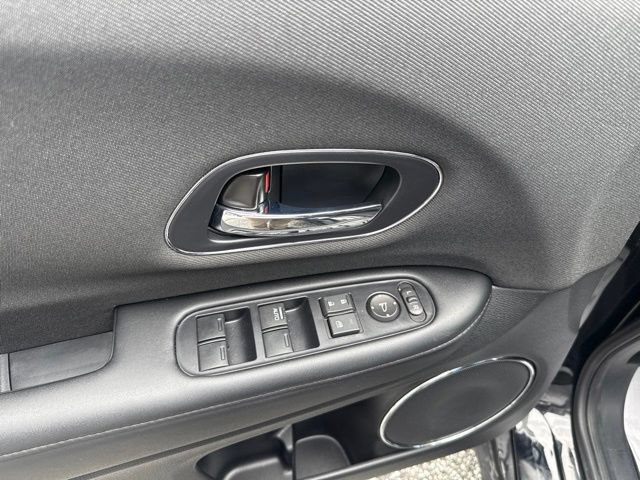 Used 2022 Honda HR-V EX image 16