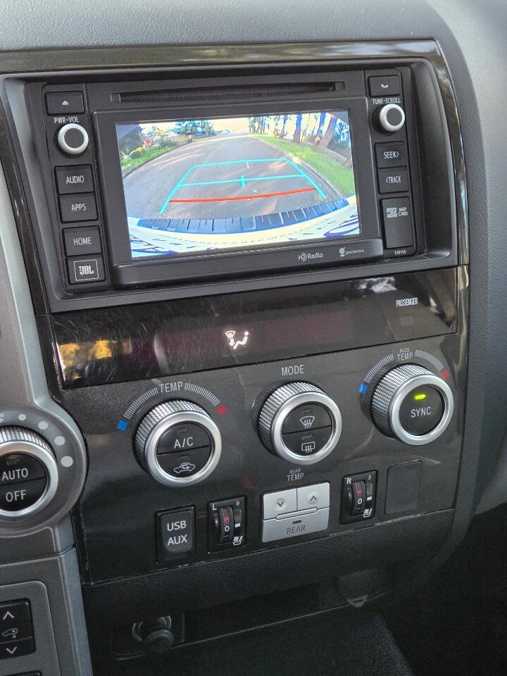 Used 2016 Toyota Sequoia Platinum image 29