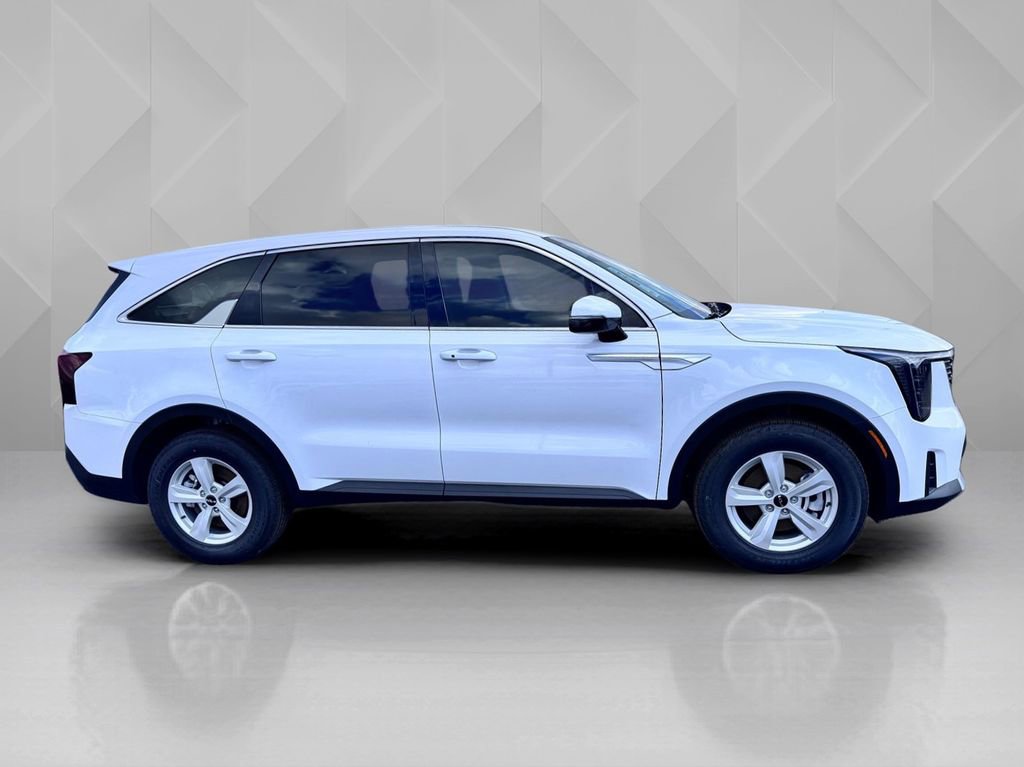 New 2026 Kia Sorento LX image 4