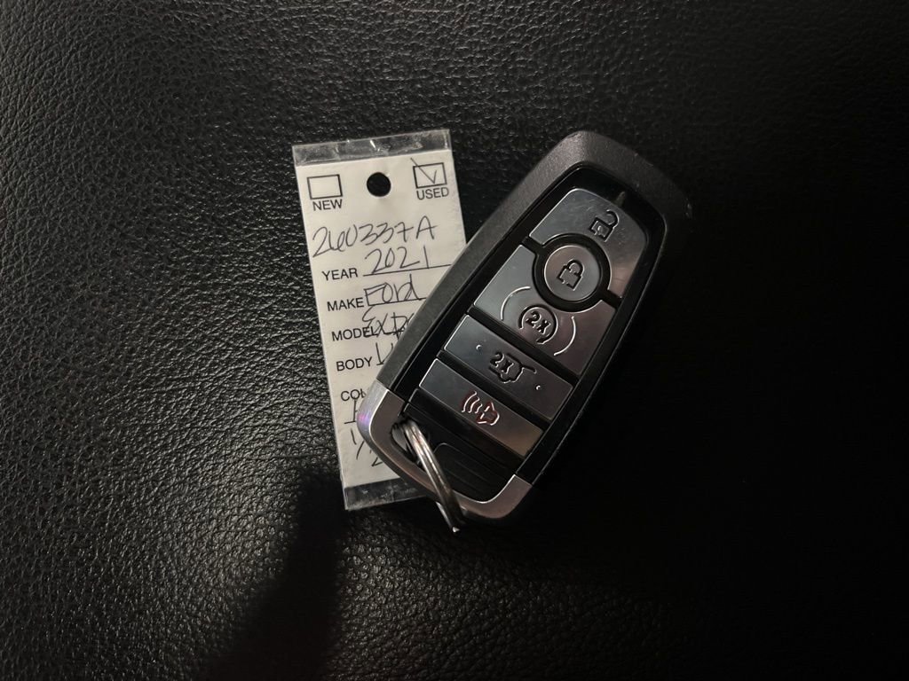 Used 2021 Ford Expedition Max Limited image 25