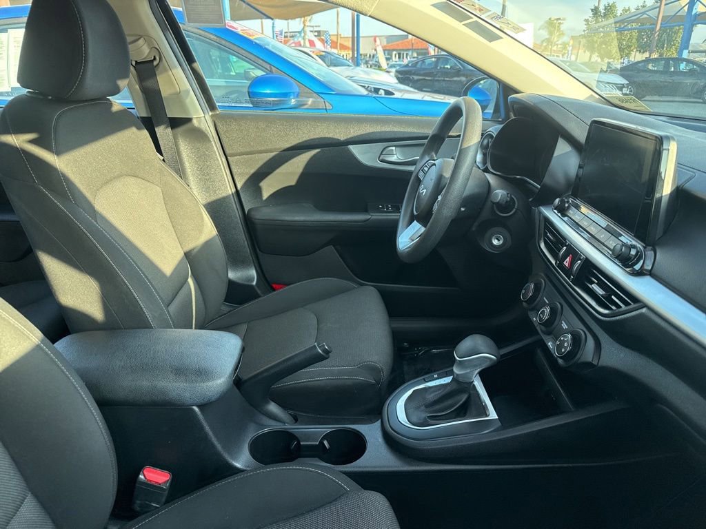Used 2023 Kia Forte LXS FWD image 19