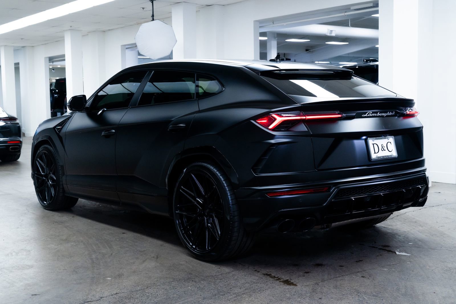 Used 2022 Lamborghini Urus image 4