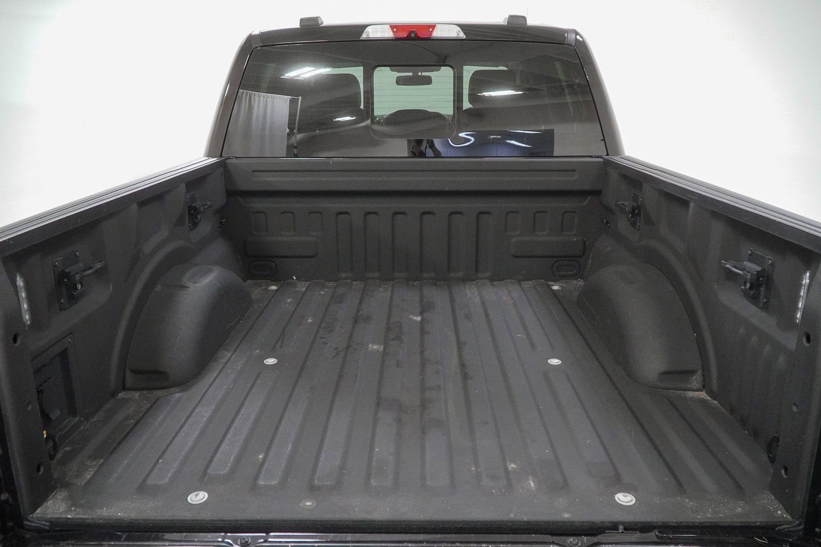 Used 2021 Ford F150 Lariat w/ Max Trailer Tow Package image 10