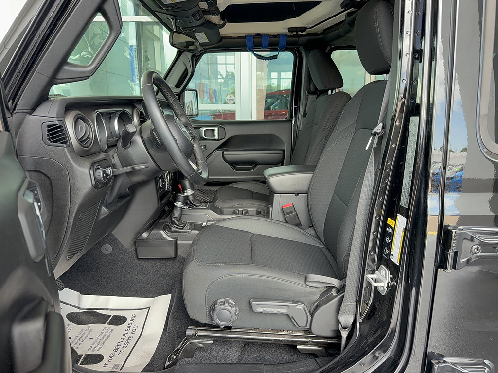 Used 2020 Jeep Wrangler Unlimited Sport AWD/4WD image 12