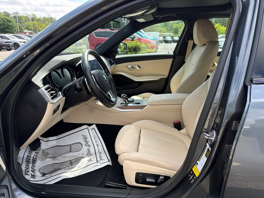 Used 2020 BMW 330i xDrive Sedan w/ Convenience Package AWD/4WD image 12