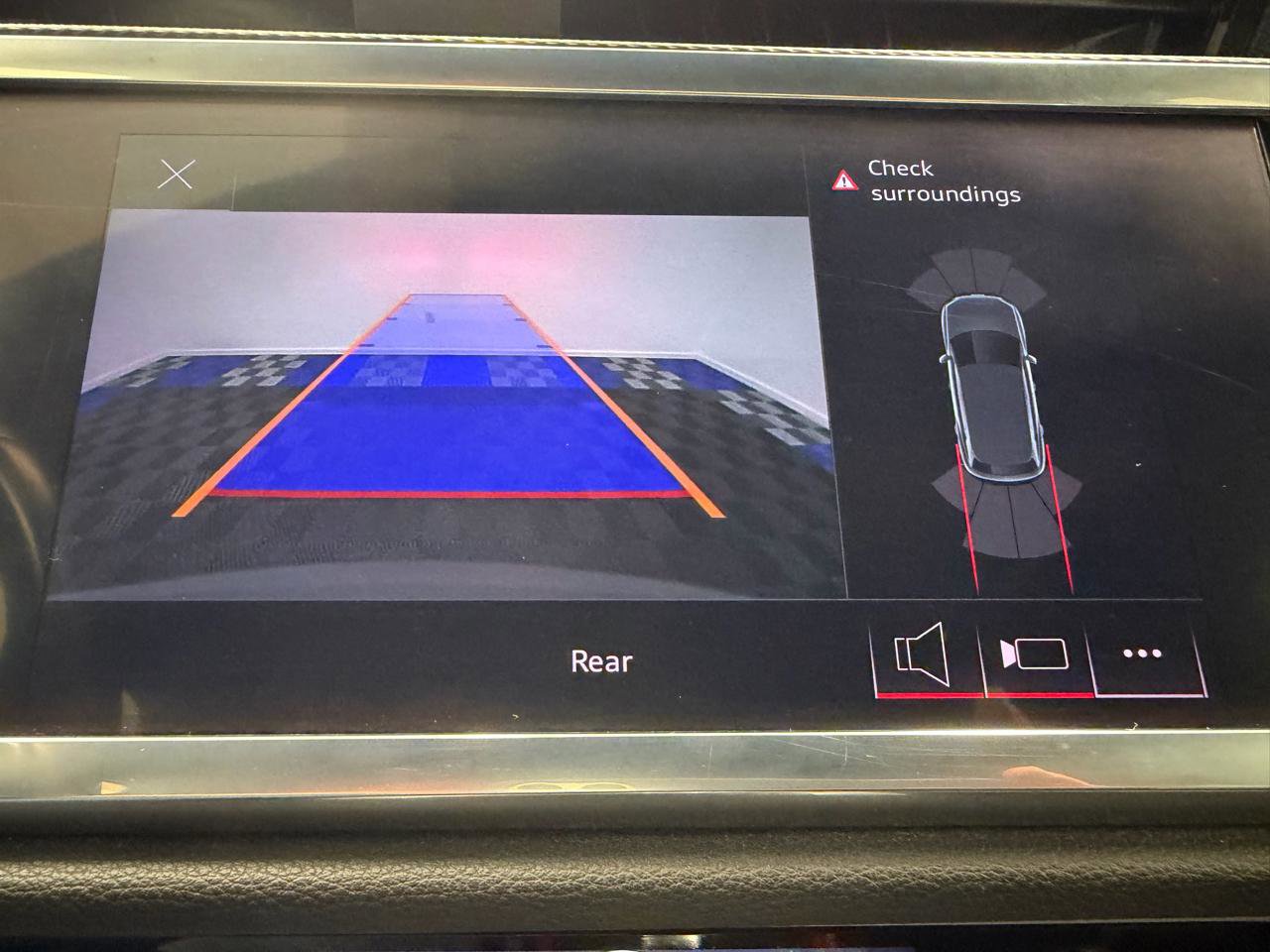 Used 2022 Audi Q3 2.0T Premium w/ Convenience Package image 18