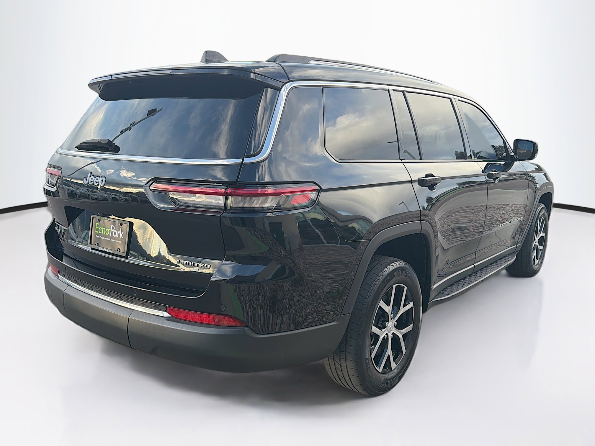 Used 2024 Jeep Grand Cherokee L Limited image 9