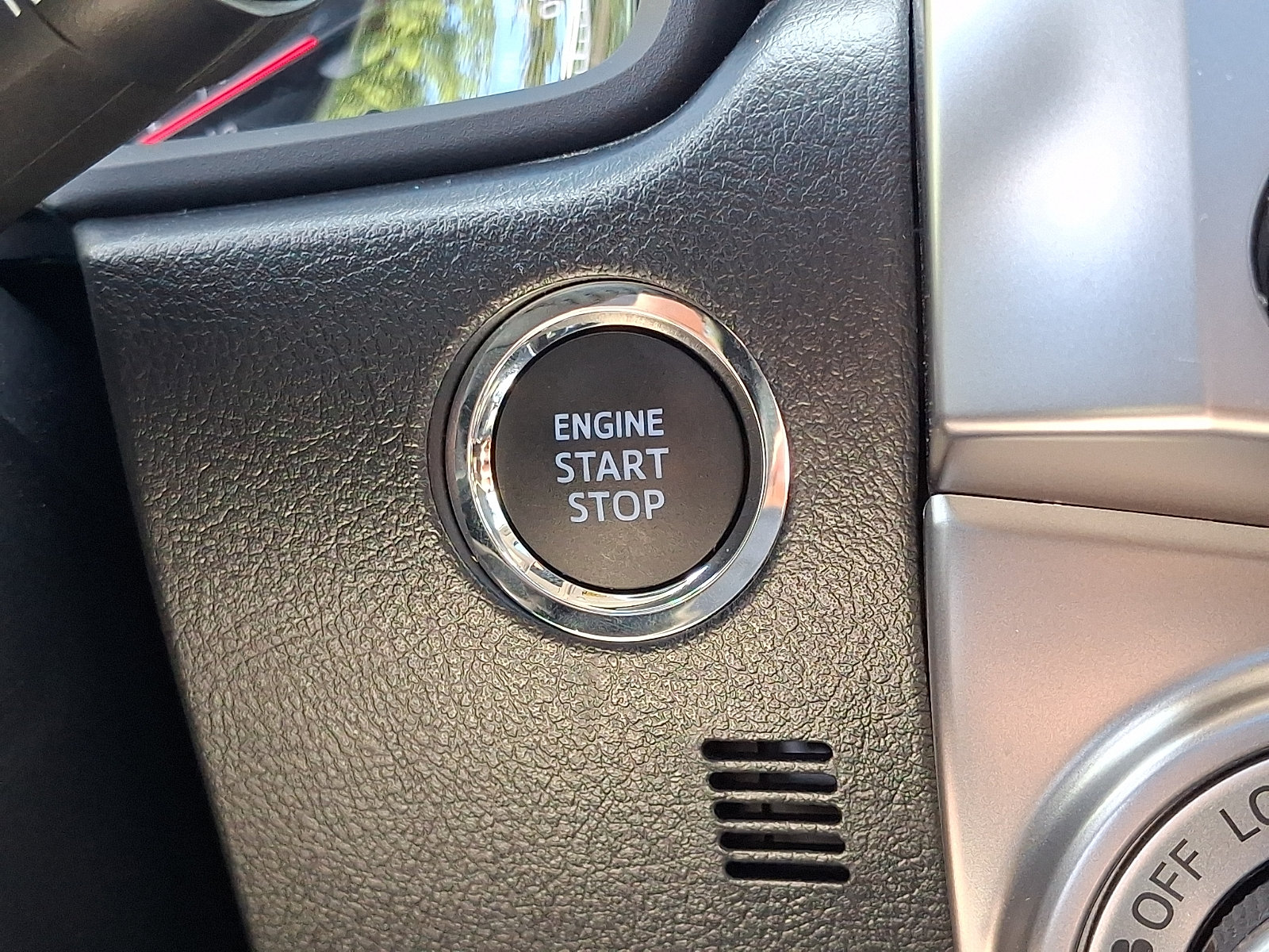 Used 2024 Toyota 4Runner SR5 Premium w/ Moonroof Package RWD image 25