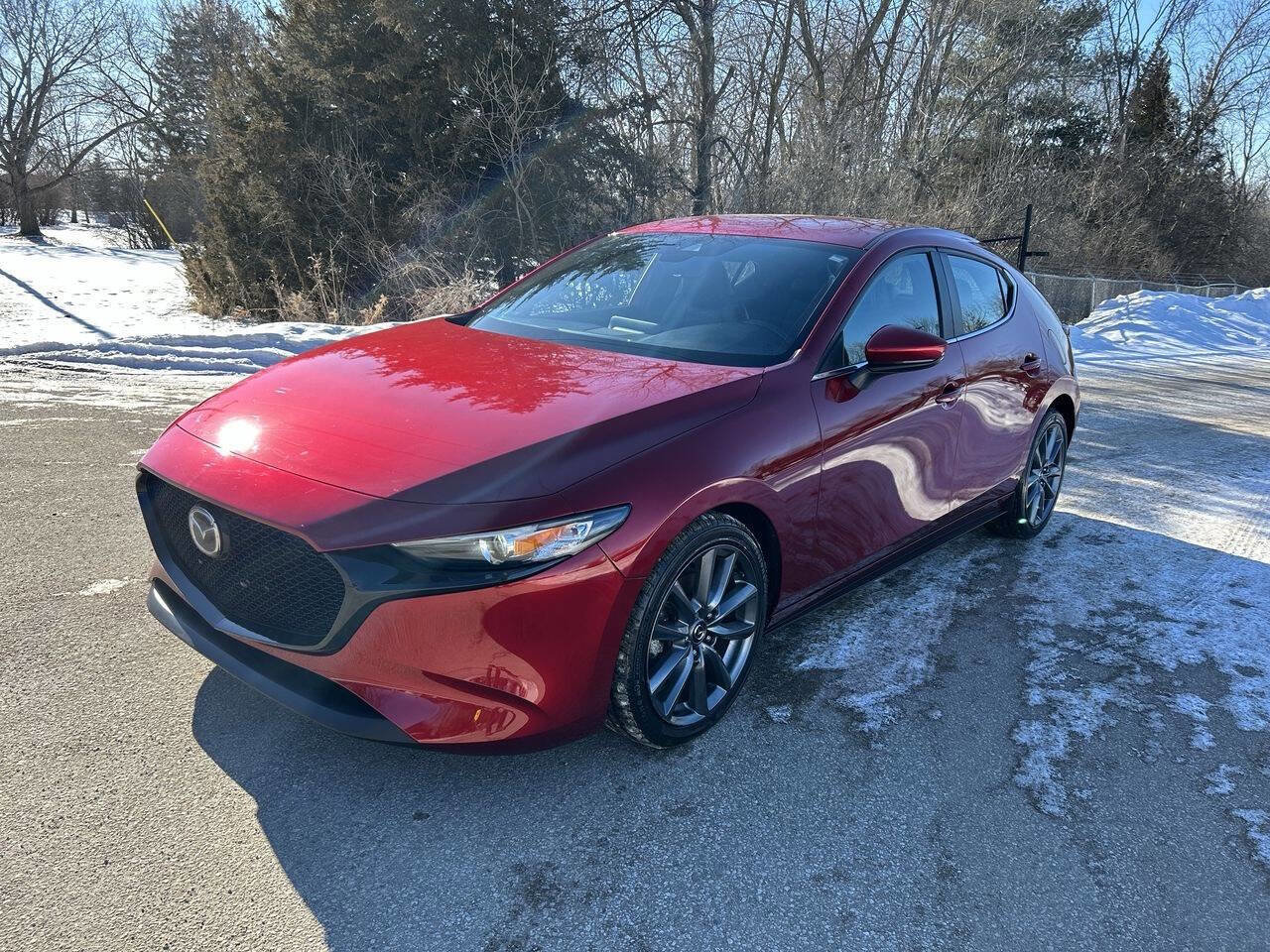 Used 2019 MAZDA MAZDA3 AWD Hatchback image 2