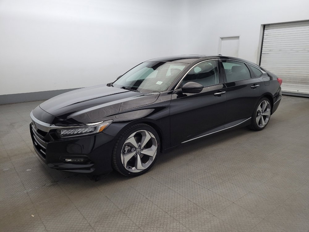 Used 2018 Honda Accord Touring image 2