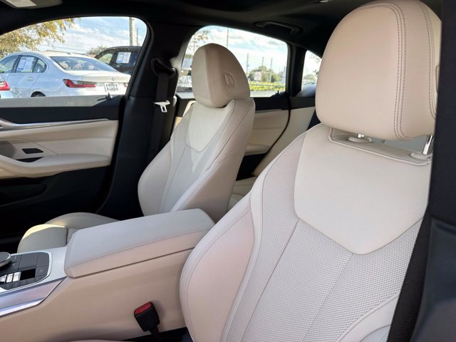 Used 2024 BMW i4 eDrive40 w/ Premium Package image 19