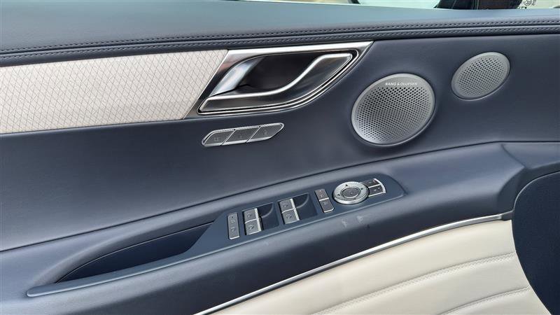 Used 2025 Genesis GV80 3.5T Prestige image 16
