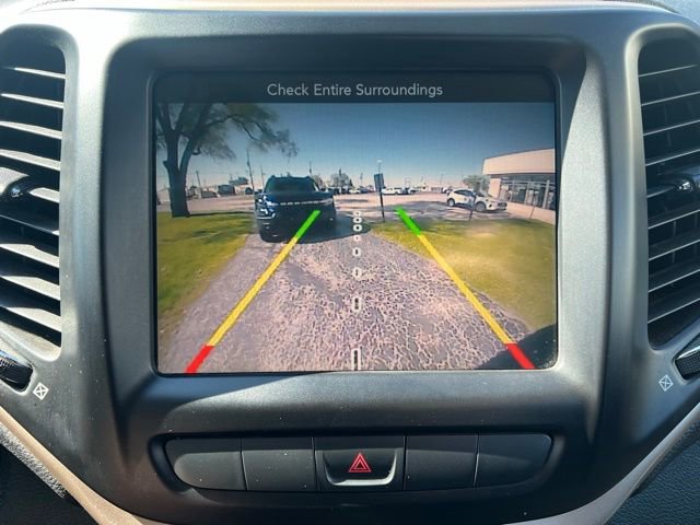 Used 2014 Jeep Cherokee Limited AWD/4WD image 18