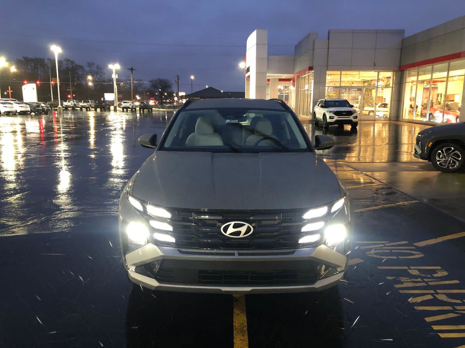 New 2026 Hyundai Tucson SEL image 2