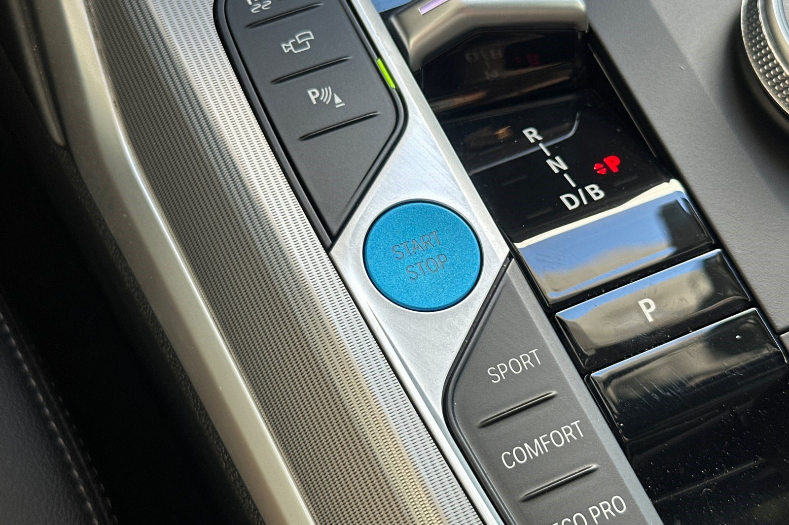 Certified 2023 BMW i4 eDrive40 w/ Premium Package RWD image 28