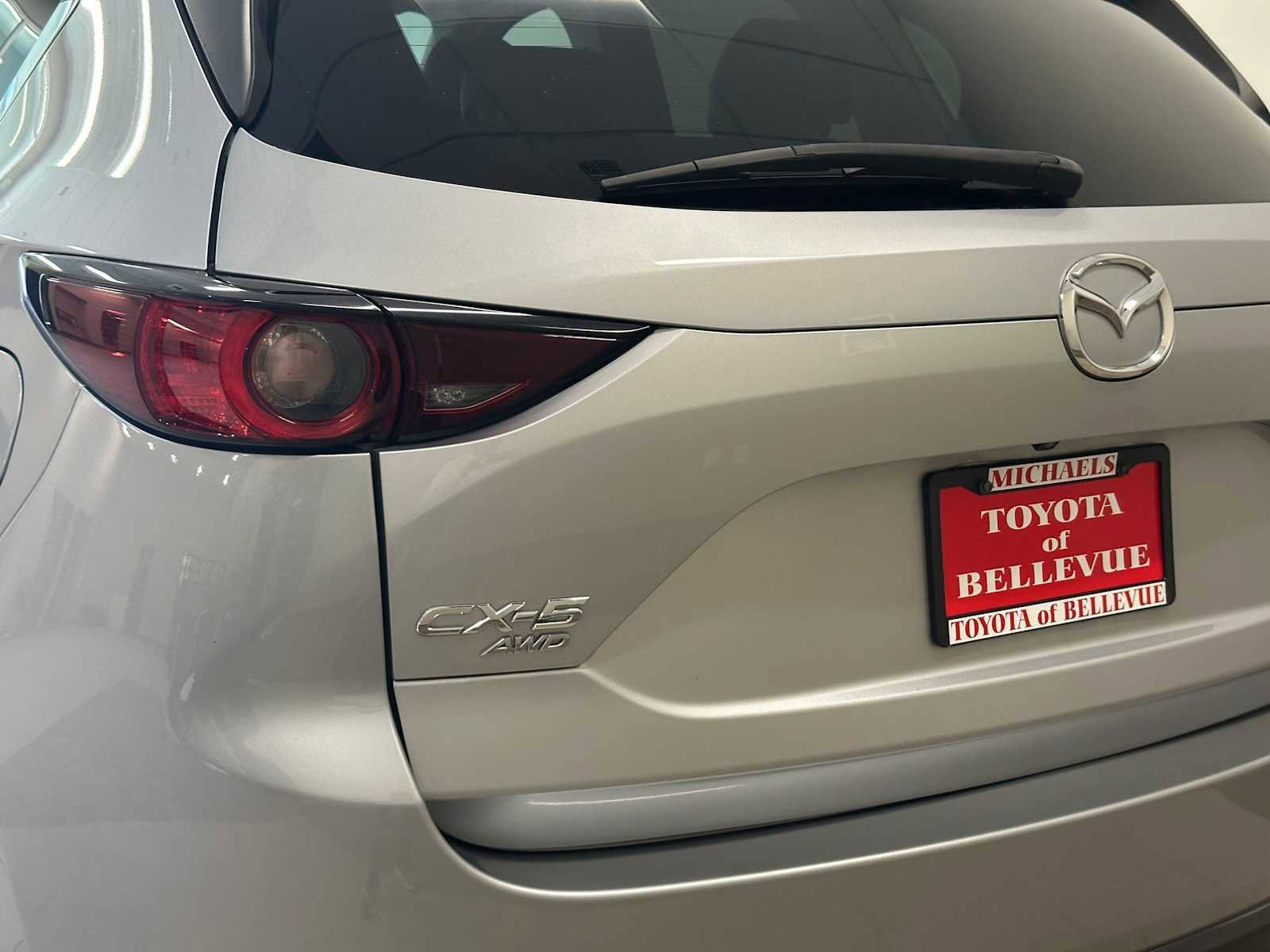 Used 2017 MAZDA CX-5 Touring w/ Preferred Equipment Package image 7