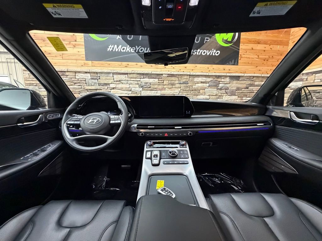 Used 2025 Hyundai Palisade Calligraphy image 16