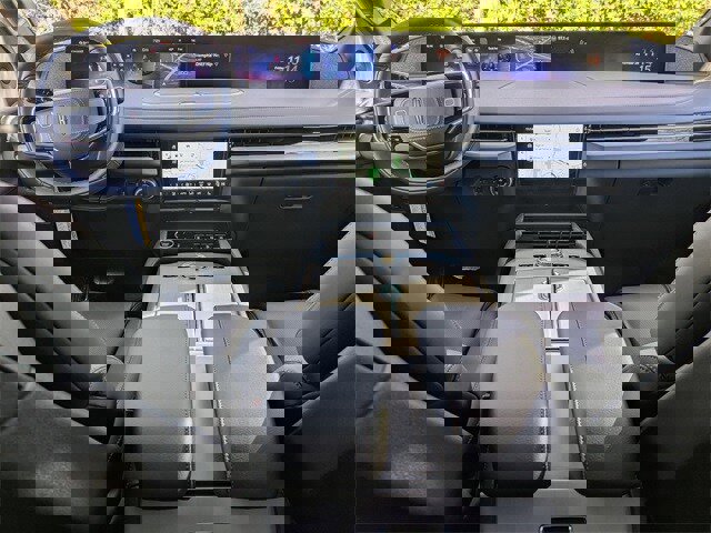 New 2025 Lincoln Navigator L Reserve w/ Jet Appearance Package image 5