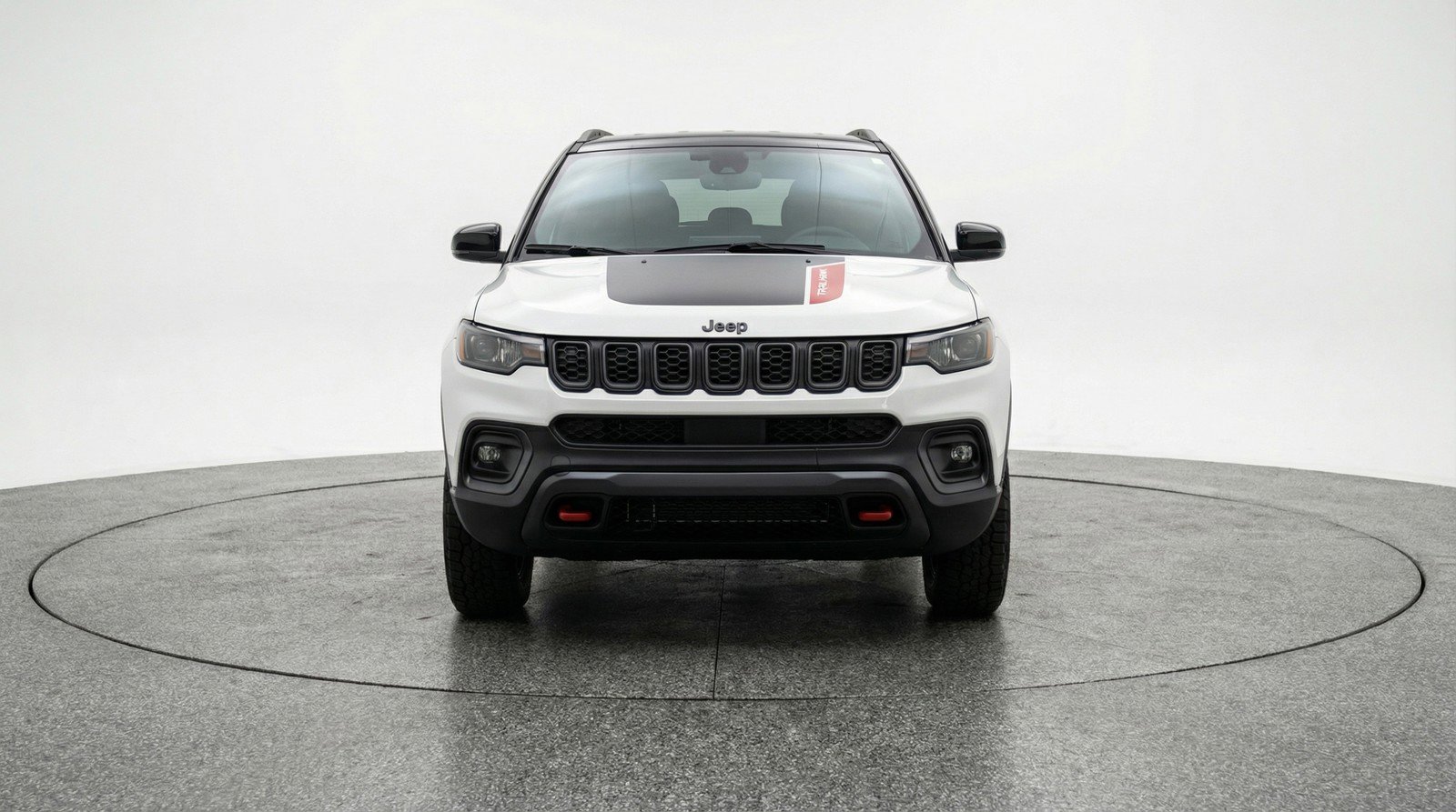 Used 2025 Jeep Compass Trailhawk image 2