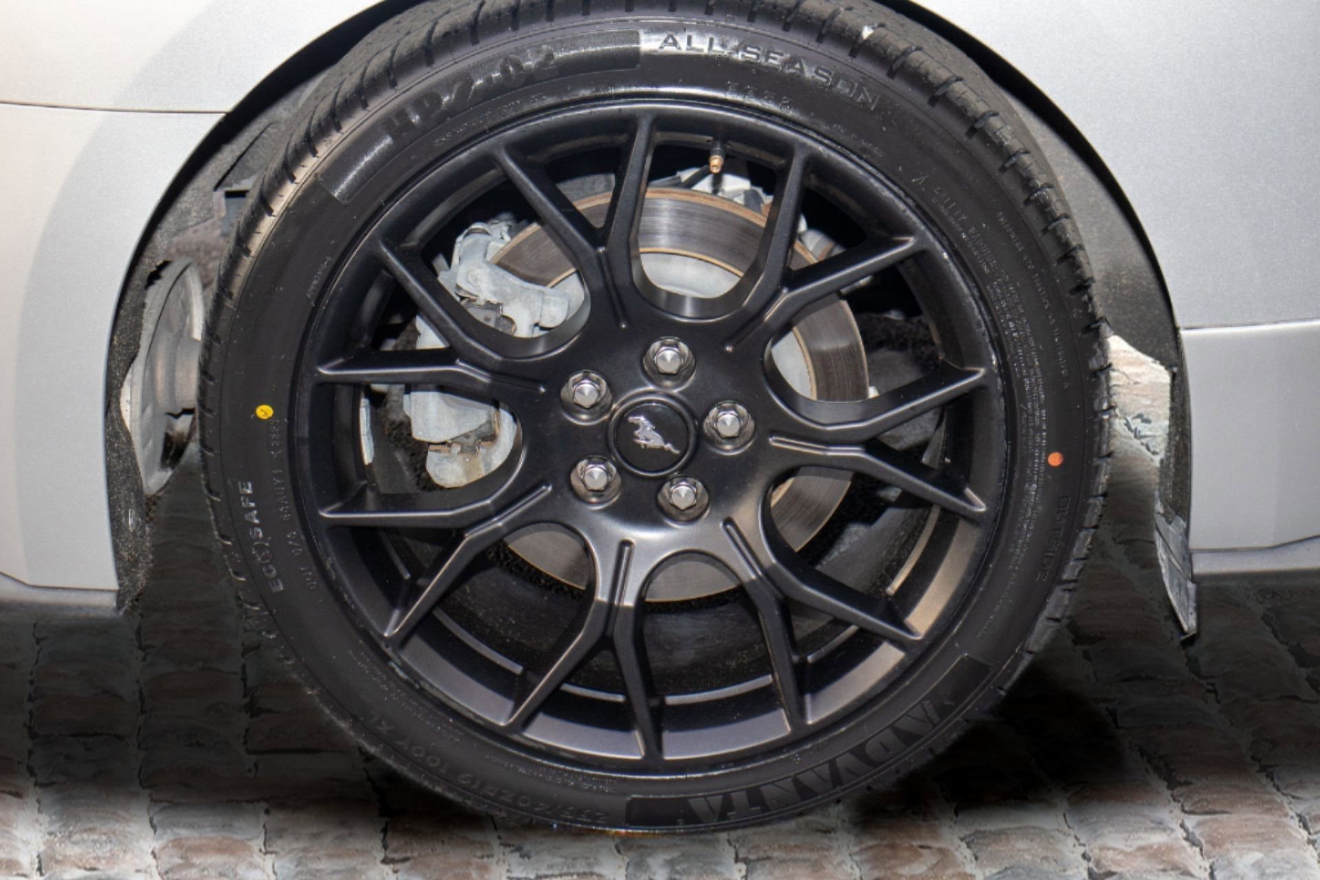 Used 2019 Ford Mustang Premium w/ Ecoboost Performance Package image 35