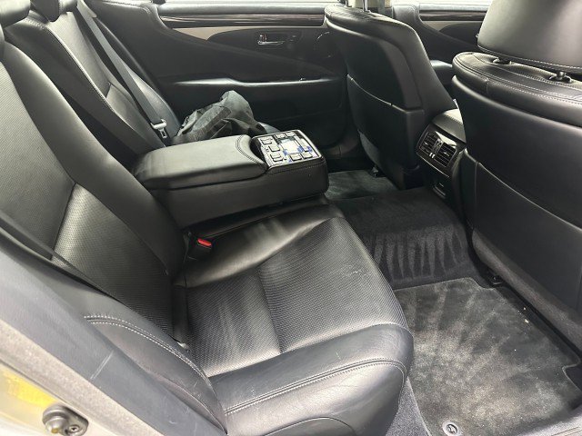 Used 2015 Lexus LS 460 L image 18