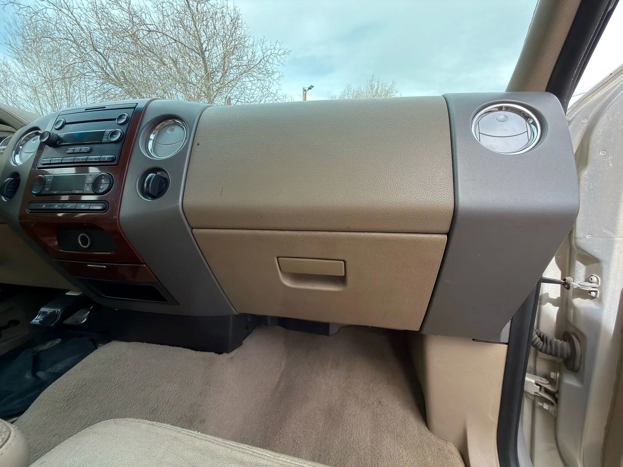 Used 2006 Ford F150 Lariat image 5
