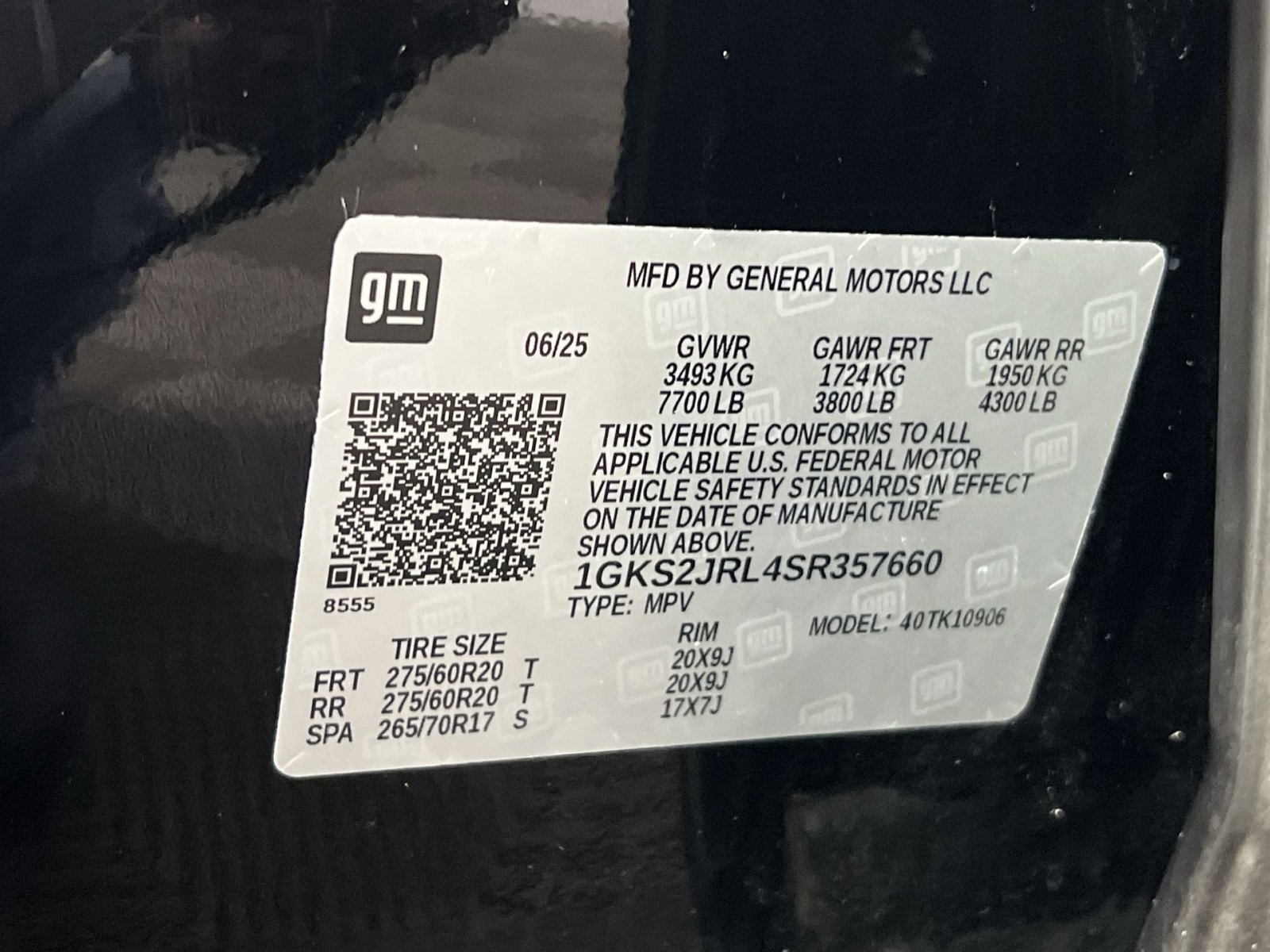 Used 2025 GMC Yukon XL Denali AWD/4WD image 32