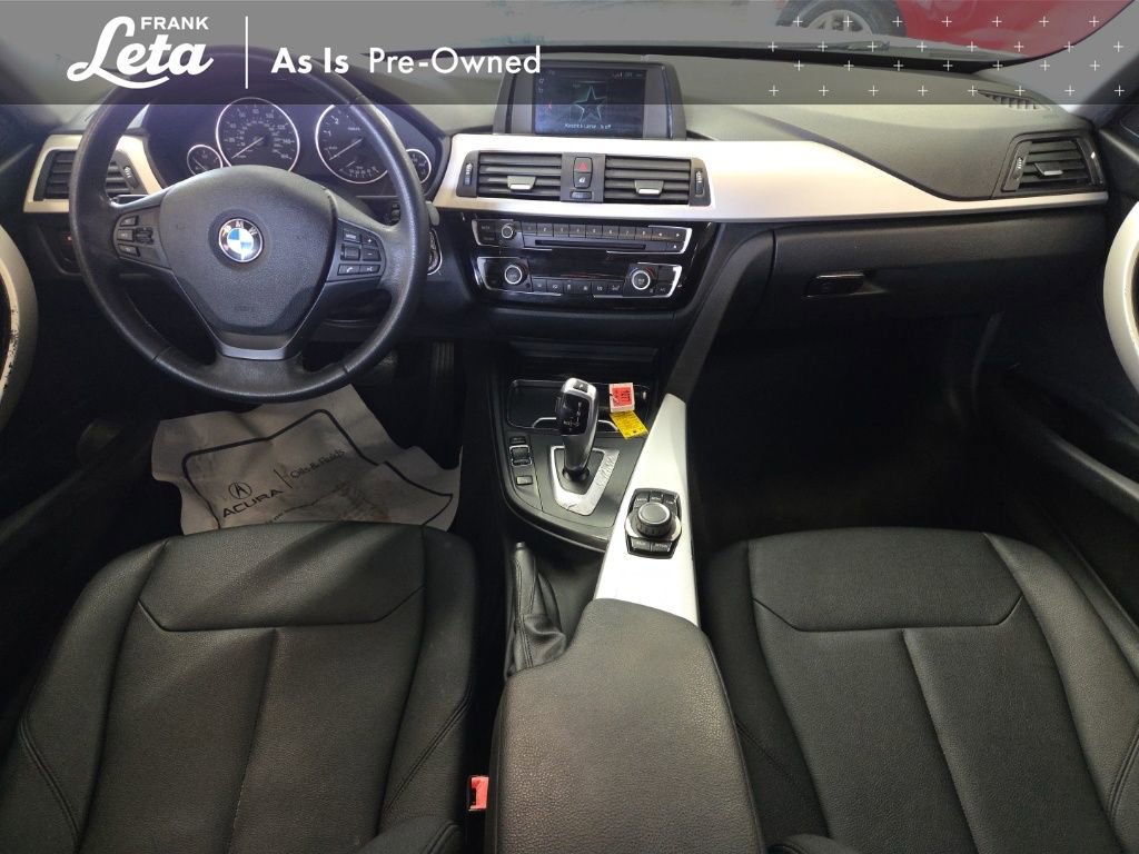 Used 2018 BMW 320i Sedan RWD image 17