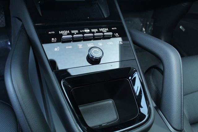 Certified 2025 Porsche Cayenne image 17