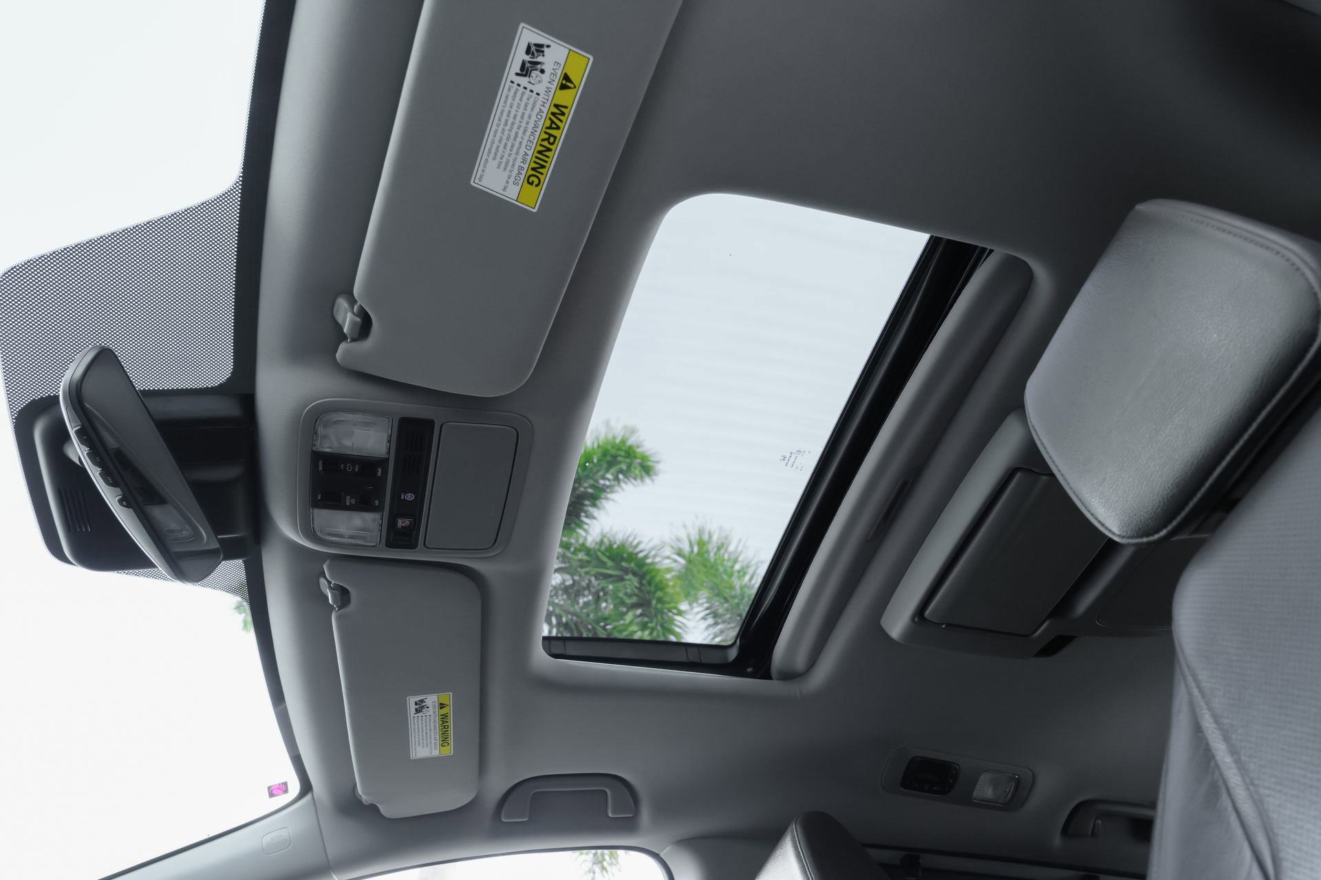 Used 2019 Honda Odyssey Elite image 21