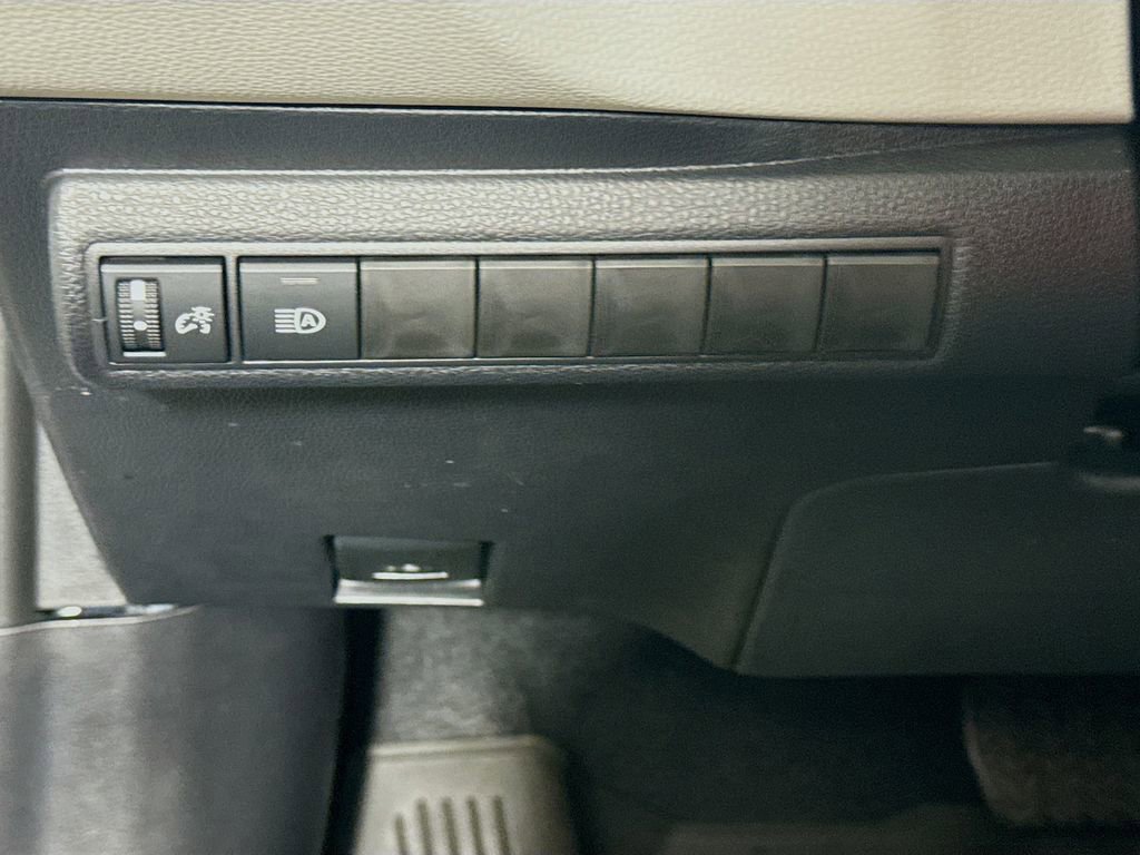 Certified 2025 Toyota Corolla LE w/ LE Premium Package FWD image 11
