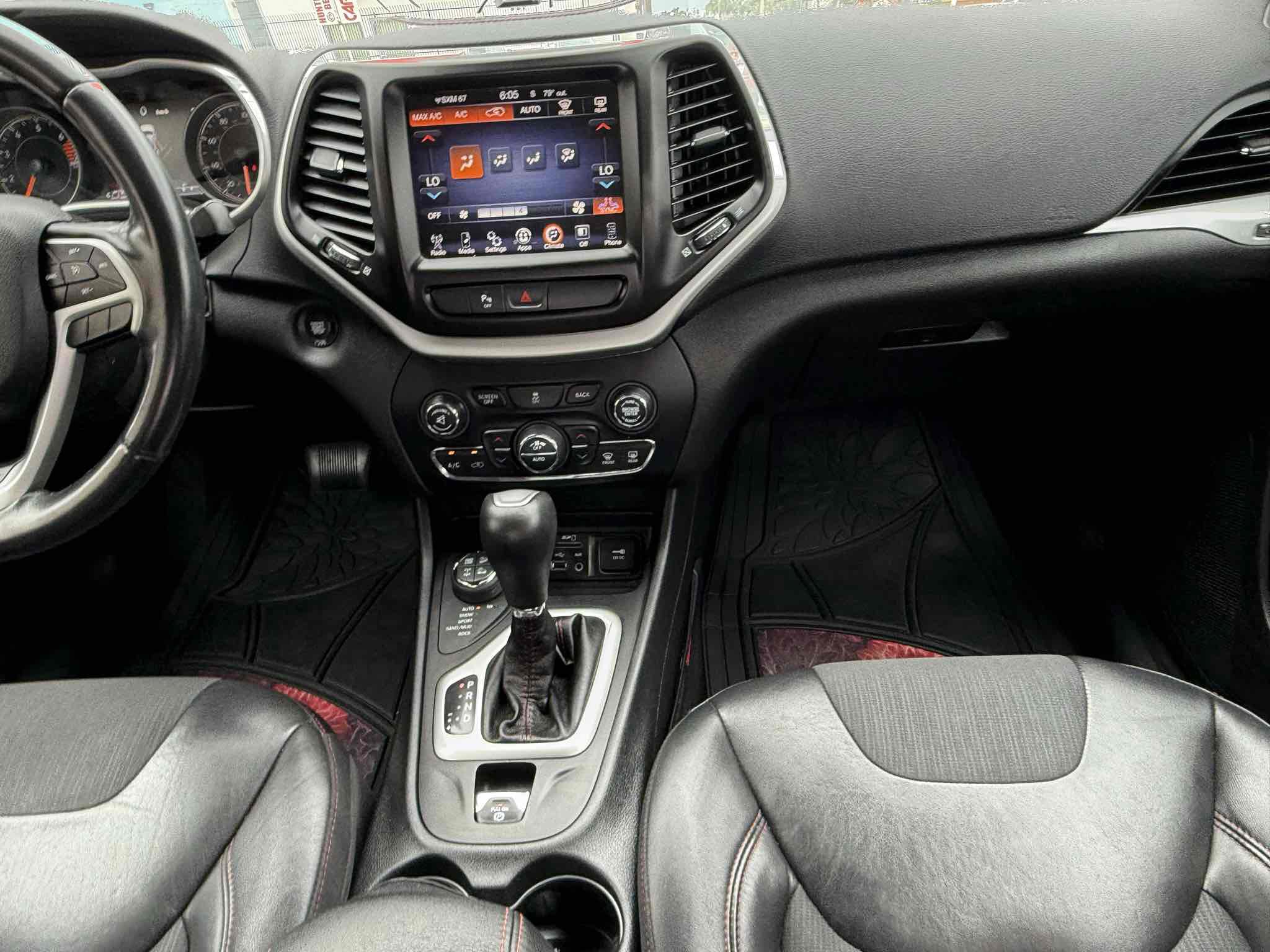 Used 2018 Jeep Cherokee Trailhawk image 68