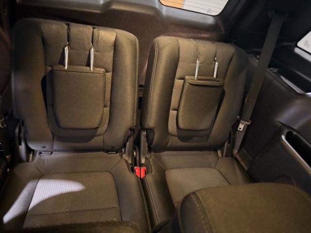 Used 2017 Ford Explorer XLT w/ Equipment Group 201A image 40