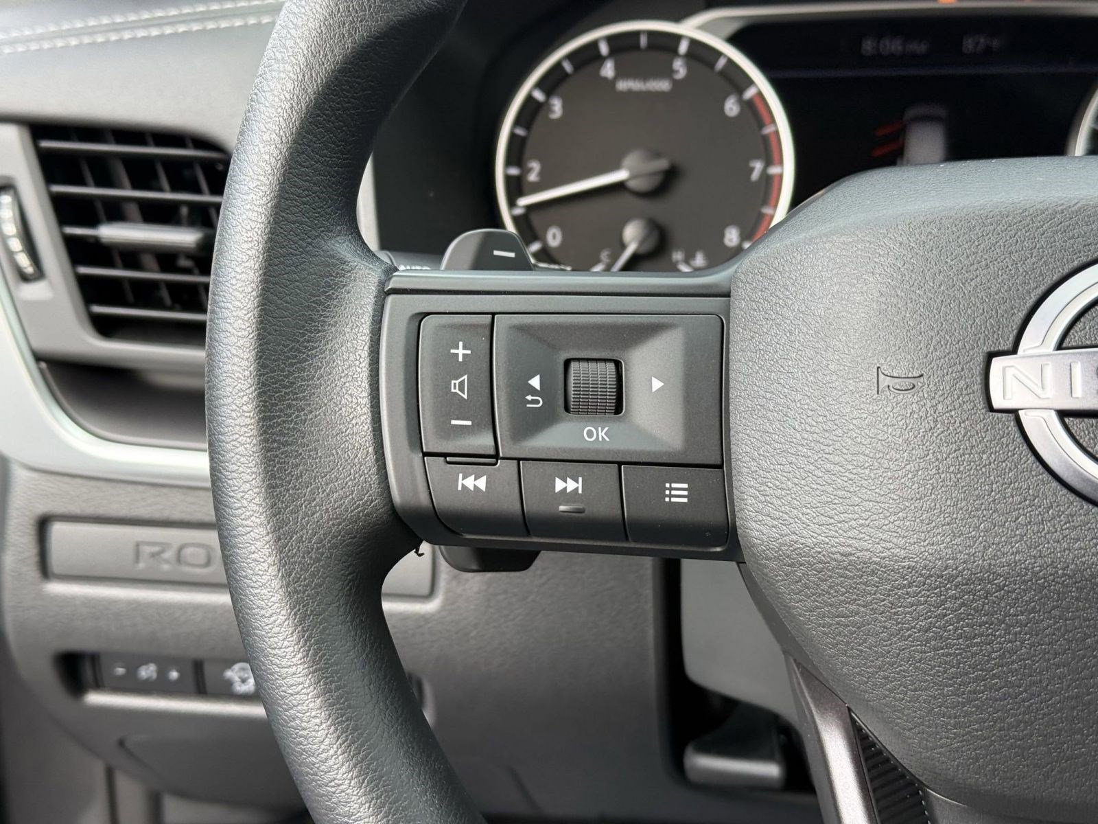 Certified 2026 Nissan Rogue S image 15