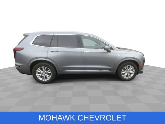 Certified 2025 Cadillac XT6 Luxury FWD image 9
