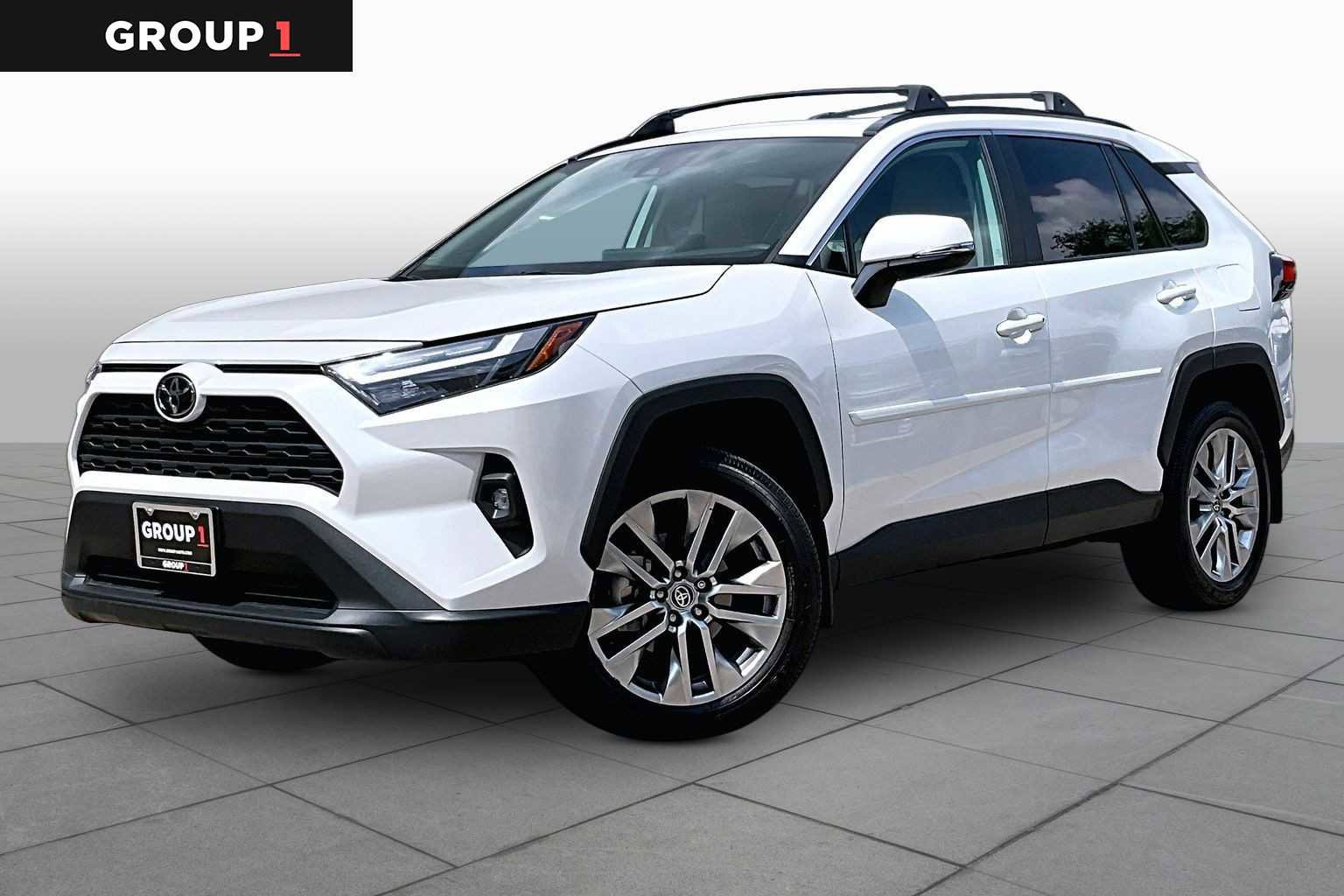 Used 2024 Toyota RAV4 XLE Premium image 1