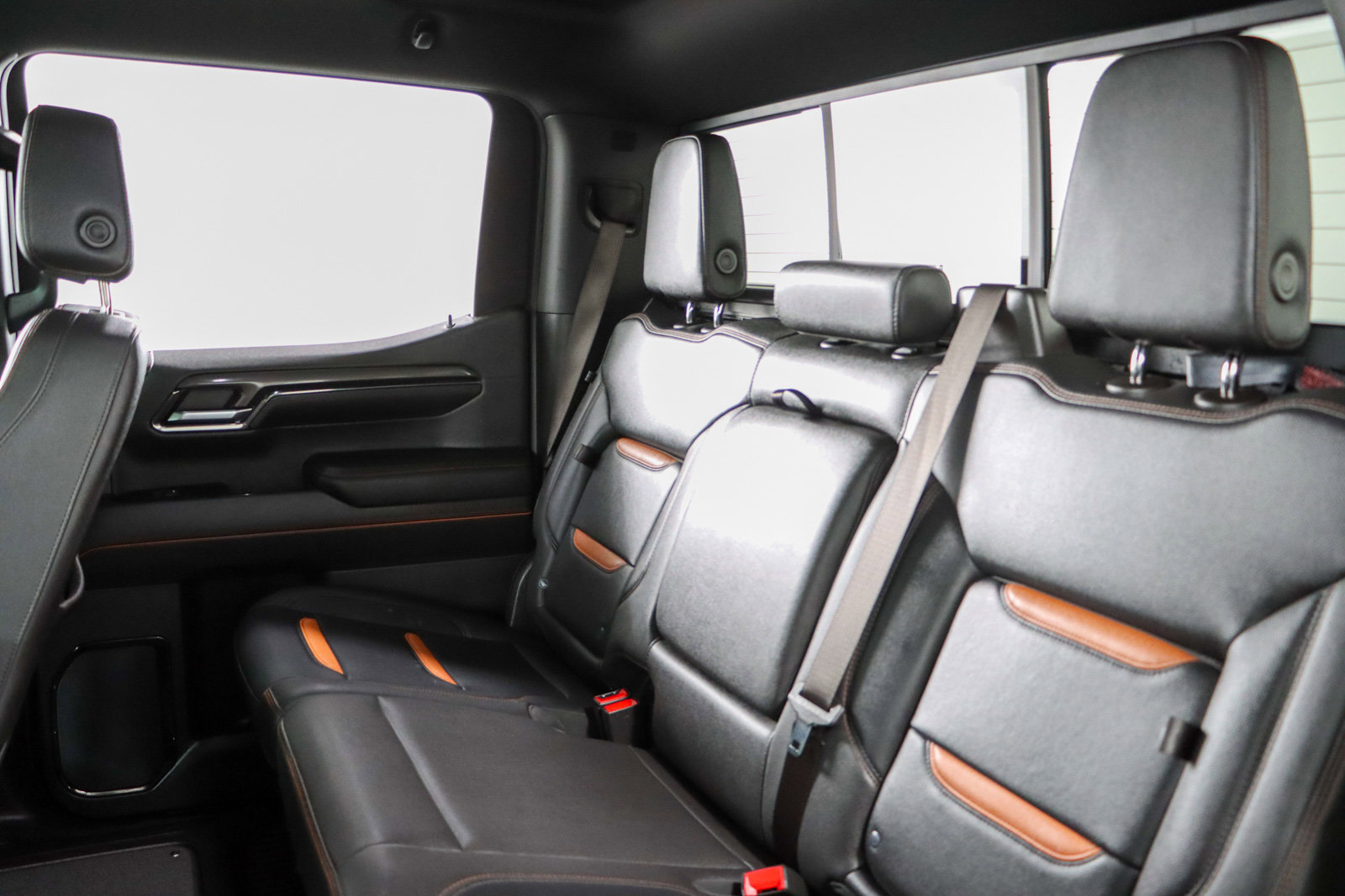 Used 2024 GMC Sierra 1500 AT4 w/ AT4 Preferred Package image 28